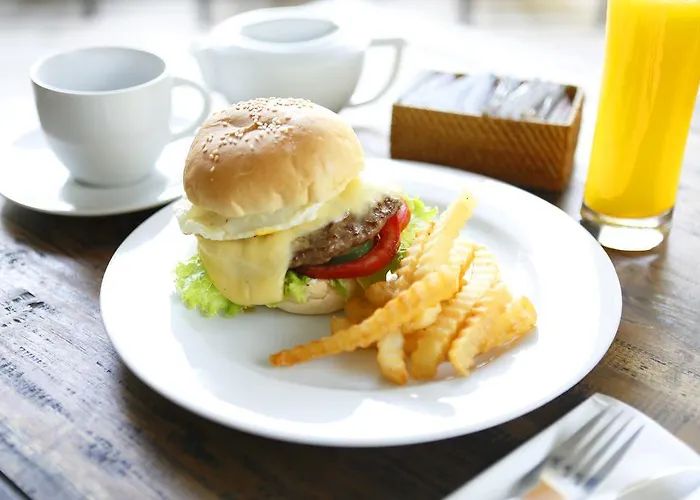 7 Bidadari Otel 3*